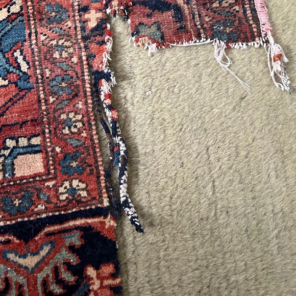 A rare late 1800’s West Persian Farahan Sarouk Rug - Picture 3 of 16